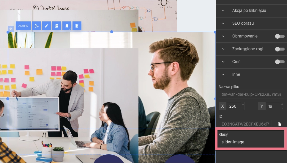 Dodawanie klasy do elementów slidera